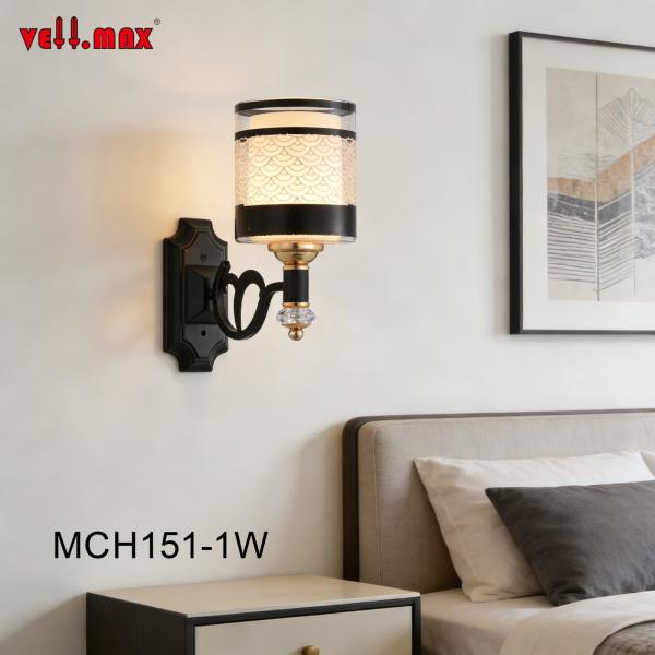 Vellmax Wall Bracket Lamp – Patterned Glass Shade