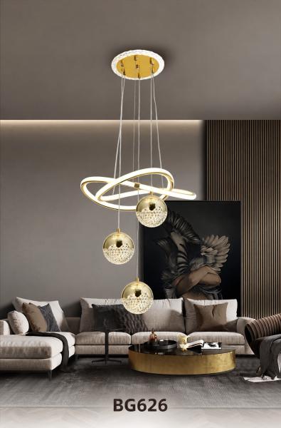 LED Chandelier Gold Twisted Ring with 3 Crystal Globes