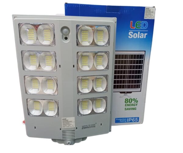 2000W LED SOLAR STREETLIGHT